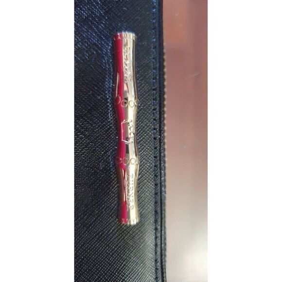 Elaine Turner zip around leather wallet with multiple CC slots - Picture 8 of 13